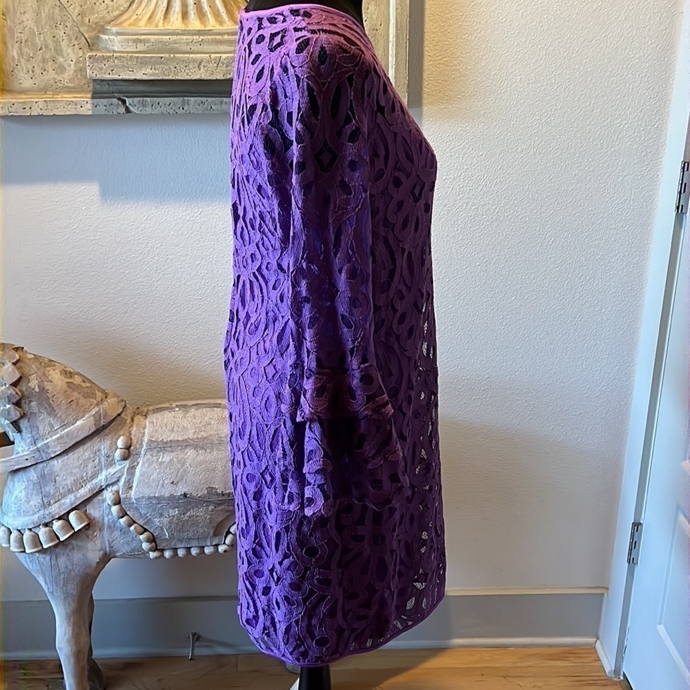 Tiana B. Light purple lace shift dress Sz 8 bell sleeves - Picture 5 of 6